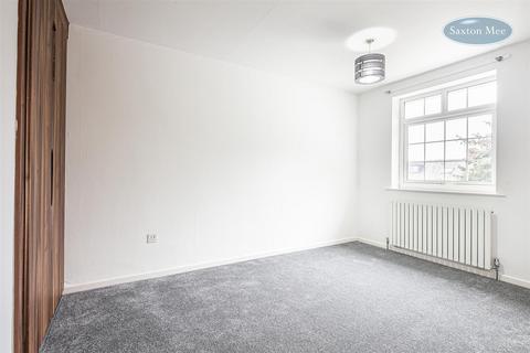 37 Hands Road, Sheffield, S10 1NA