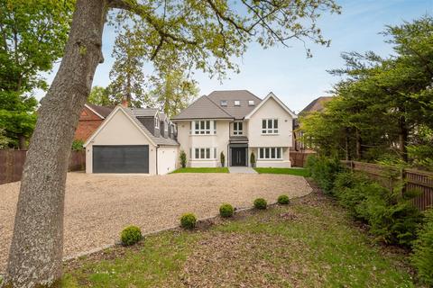 7 bedroom detached house to rent, St. Leonards Hill, Windsor