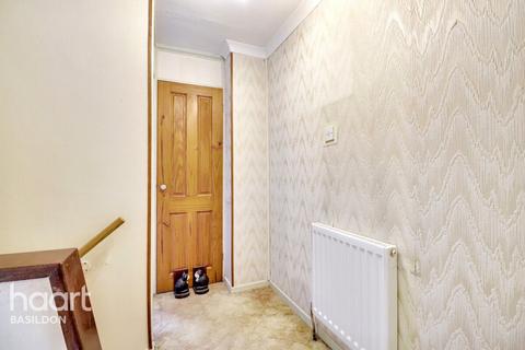 52 Woolmer Green, Basildon, SS15 5LN