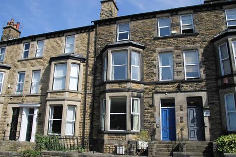 2 bedroom flat to rent, Haywra Street, Harrogate, HG1 5BJ