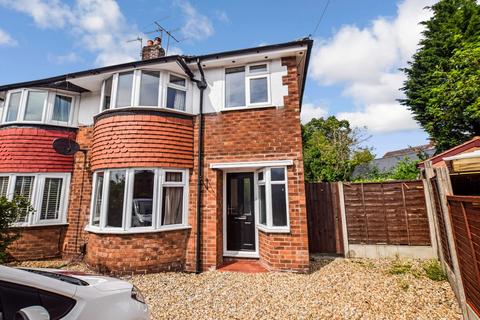 3 bedroom semi-detached house to rent, Lansdowne Road, Altrincham, Greater Manchester, WA14