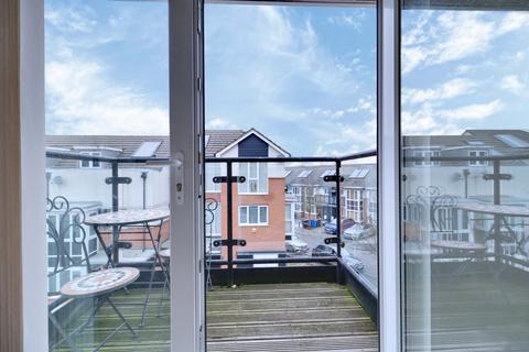93 Griffiths Road, Purfleet-on-thames, RM19 1AR