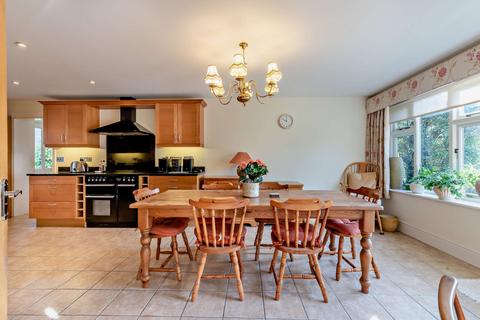 Ridge House Bath Road, Midgham, Reading, RG7 5XB