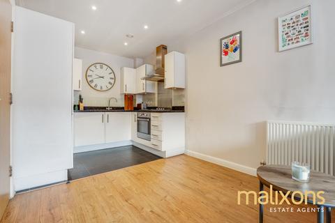 Flat 11, Carroll Court Seaton Road, Mitcham, CR4 3GL