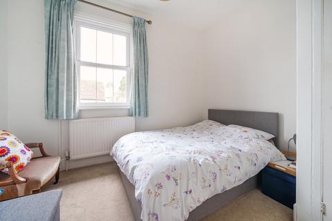 2 bedroom terraced house for sale, Vicarage Road, Buckingham MK18