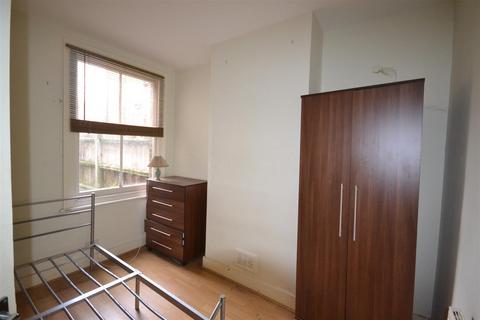 1 bedroom flat to rent, Cornwallis Road, London E17