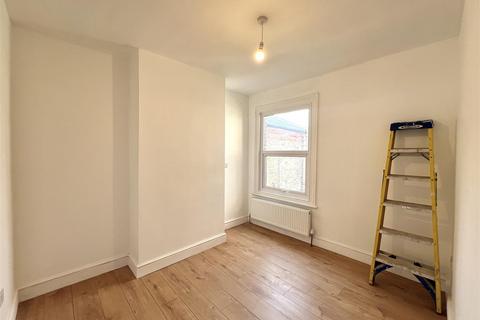 1 bedroom flat to rent, Cornwallis Road, London E17