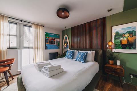 1 bedroom flat to rent, Lockhart Close, London N7