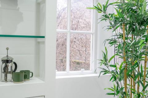 Flat 2, Princes House, 52 Kensington Park Road, London, W11 3BN