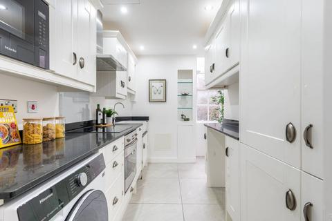 Flat 2, Princes House, 52 Kensington Park Road, London, W11 3BN