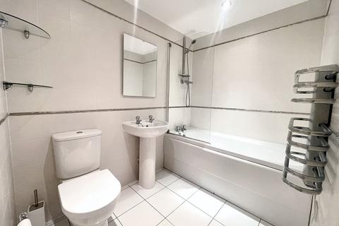 2 bedroom flat for sale, Middlewood Street, Salford, M5