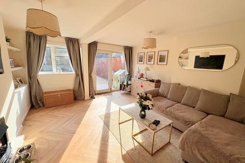 60 Cottingham Drive, Moulton, Northampton, NN3 7LG