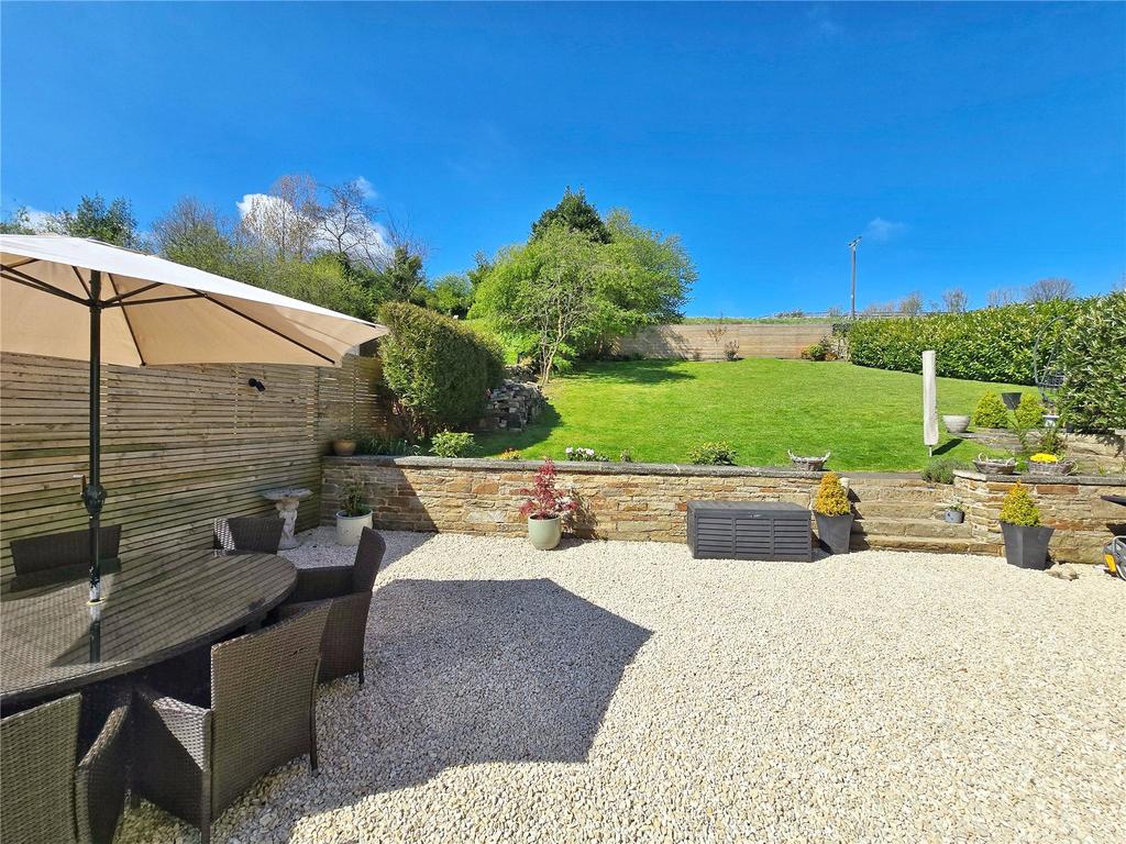 Patio &amp; Lawn Gardens