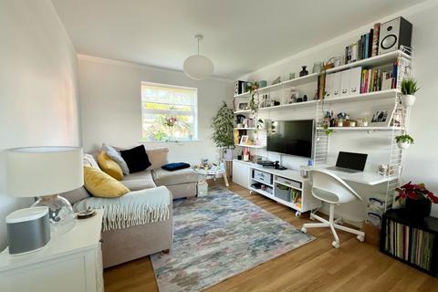 2 bedroom apartment for sale, Bramley Hill, Ipswich IP4