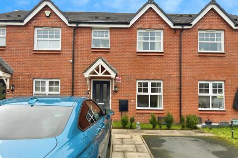 3 bedroom house to rent, Shepherd Croft, Leigh