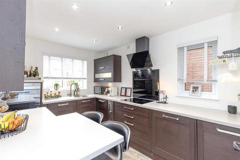 95 Bridgend Park, Bathgate, EH48 2AD