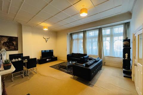 1 bedroom apartment for sale, Buckle Court, 1 Ruddock Close, Edgware, Greater London, HA8