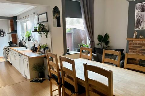 14 Carlton Road, Lowestoft, NR33 0RY
