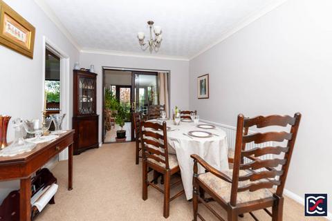undefined, Manor Close, Charwelton NN11