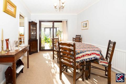undefined, Manor Close, Charwelton NN11