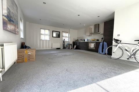 2 bedroom flat to rent, Waterside, Shirley, Solihull, B90