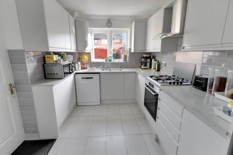 37 Amber Close, Earley, Reading, RG6 7ED