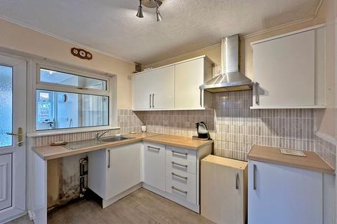 32 Calvin Close, Wombourne, Wolverhampton, WV5 0DF