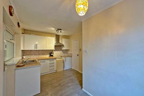 32 Calvin Close, Wombourne, Wolverhampton, WV5 0DF