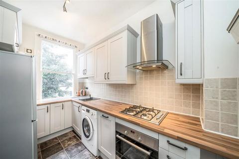 2 bedroom flat for sale, Clapham Road, London SW9