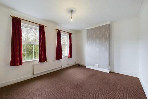172 Chipstead Valley Road, Coulsdon, CR5 3BB