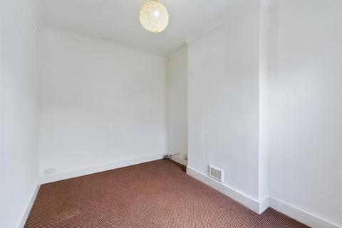 172 Chipstead Valley Road, Coulsdon, CR5 3BB