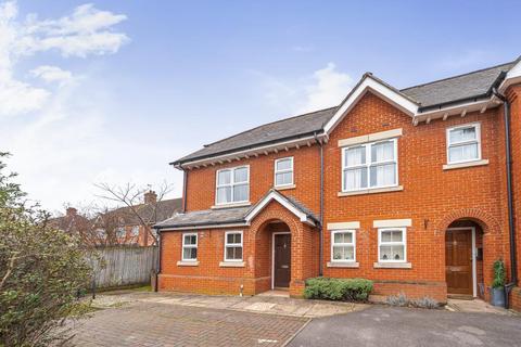 undefined, Thatcham,  Berkshire,  RG18