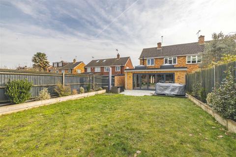 33 Priors Road, Windsor, SL4 4PD