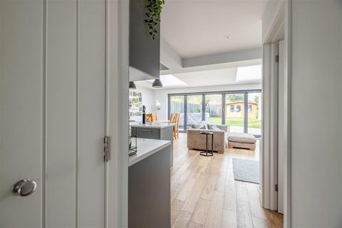 33 Priors Road, Windsor, SL4 4PD