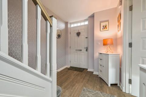 8 Appleton Drive, Livingston, EH54 6FP