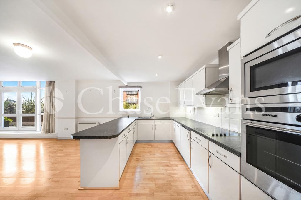 Langbourne Place, Is