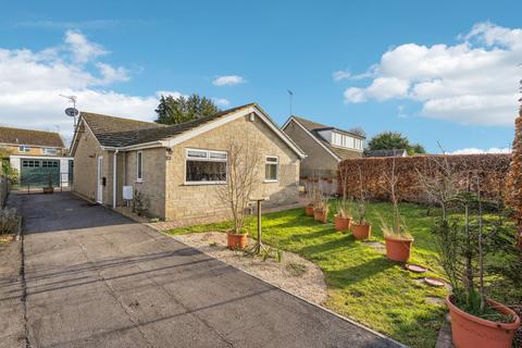 4 bedroom detached bungalow for sale, Plough Close, Shillingford, OX10