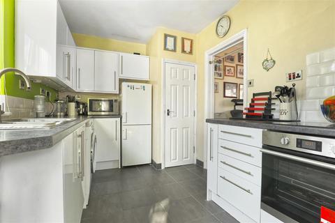 3 bedroom terraced house for sale, Eastern Avenue, Waltham Cross