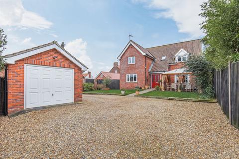 4 bedroom detached house for sale, Sheringham