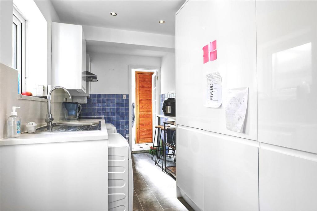 Kitchen.jpg