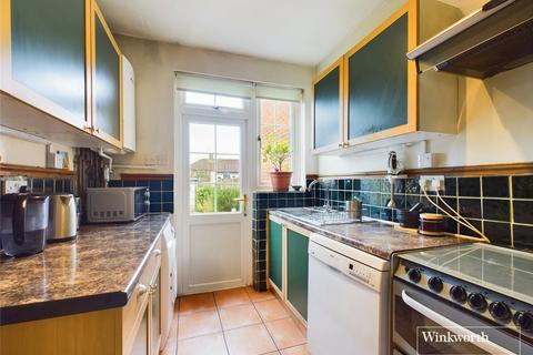 14 Manor Close, London, NW9 9HD