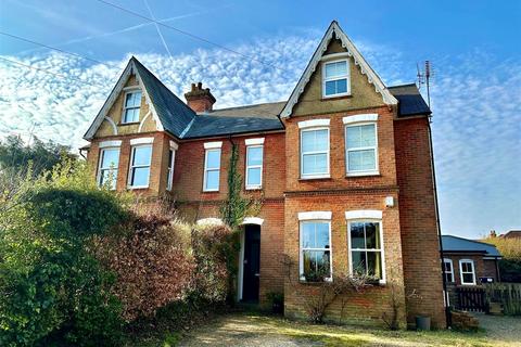 1 bedroom flat for sale, Firgrove Hill, Farnham