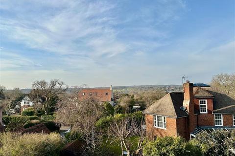 1 bedroom flat for sale, Firgrove Hill, Farnham