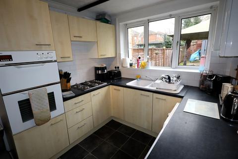 38 Cassiobridge Road, Watford, WD18 7QL