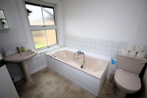 38 Cassiobridge Road, Watford, WD18 7QL