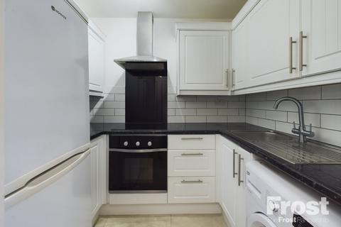 2 bedroom apartment to rent, Swan Road, Feltham, TW13