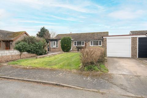 3 bedroom detached bungalow for sale, Filby Close, Filby