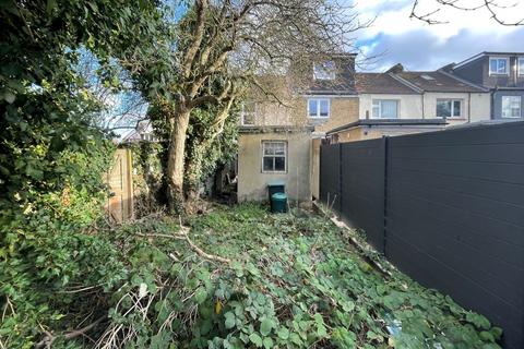 2 bedroom end of terrace house for sale, 17 Elliott Street, Gravesend, Kent, DA12 2JP