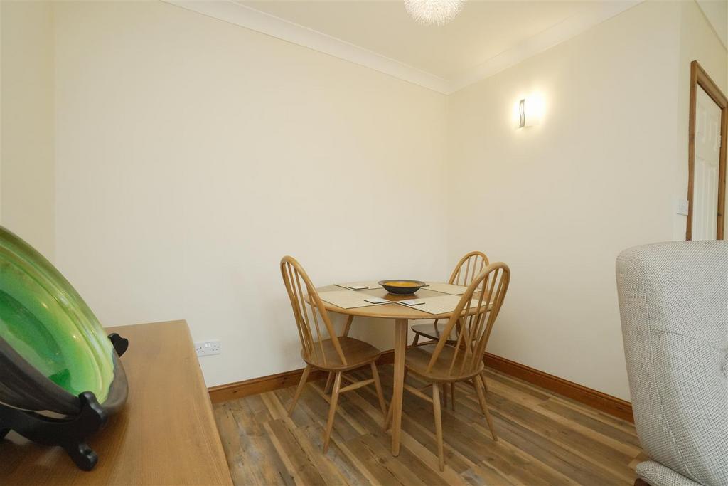 Dining Lounge