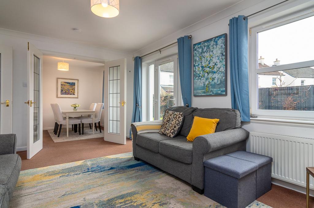 Lounge and dining room